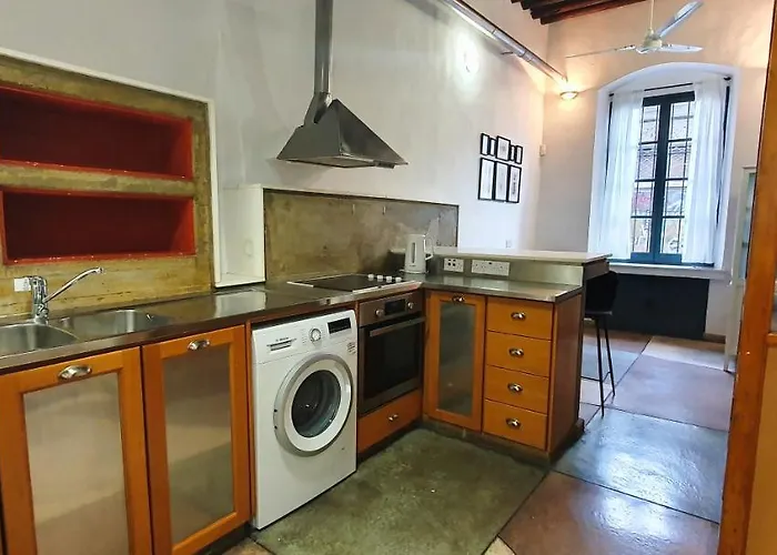 Phaedrus Living: Cozy Down Town House Aischylou 別荘