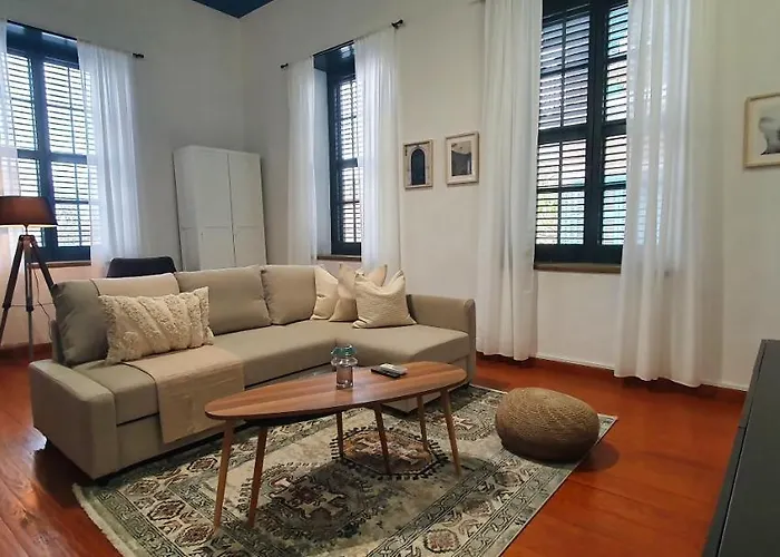 別荘 Phaedrus Living: Cozy Down Town House Aischylou *