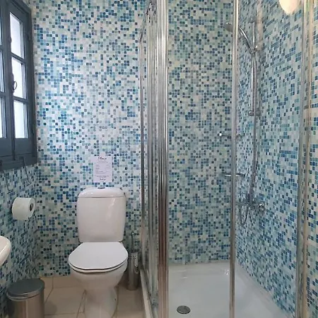 Phaedrus Living: Cozy Down Town House Aischylou 別荘