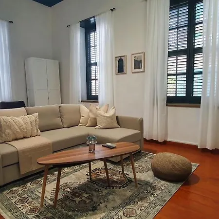 別荘 Phaedrus Living: Cozy Down Town House Aischylou *